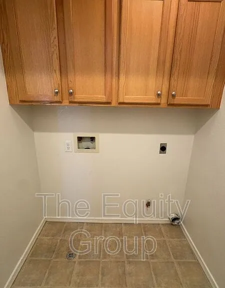 1827 E Cambridge Ct — Photo 7