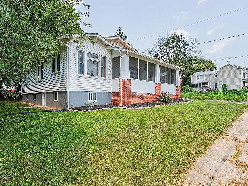 1st image of 305 Virginia Ave