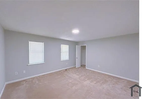 3 bed, 1250 sqft, $1,550 — Photo 3