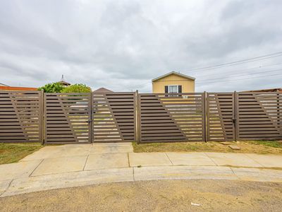 5019 Los Cedros Ln, Laredo, TX, 78046