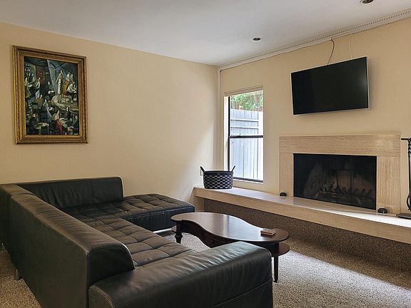 5th image of 19427 86th Ave W #427