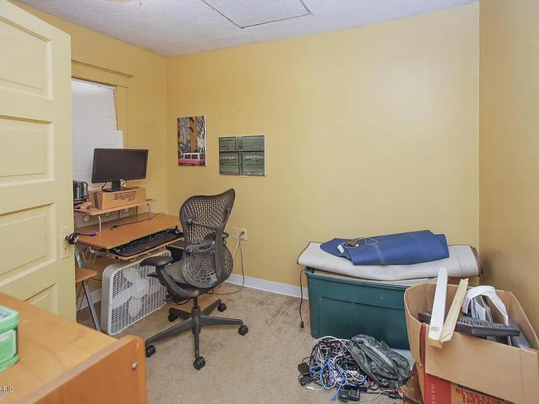 743 Axtell St #2 — Photo 11