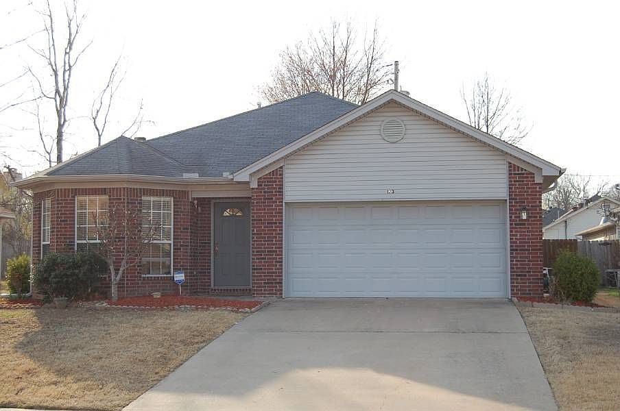 1st image of 123 Plumdale Dr