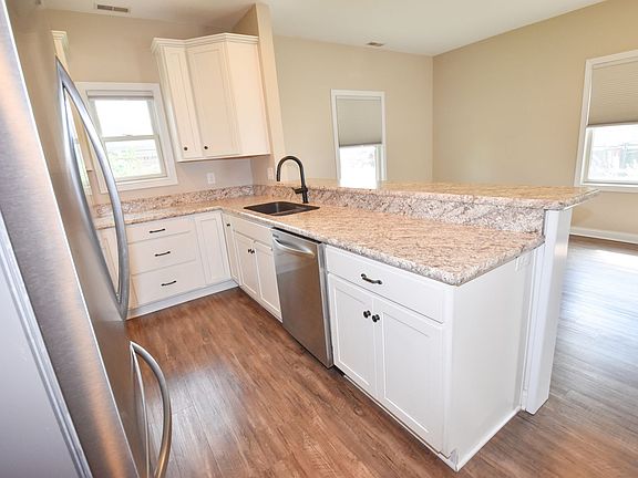 5th image of 315-319 N Harrison St #315