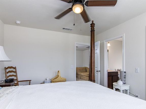 5th image of 9738 Birdsnest Ct