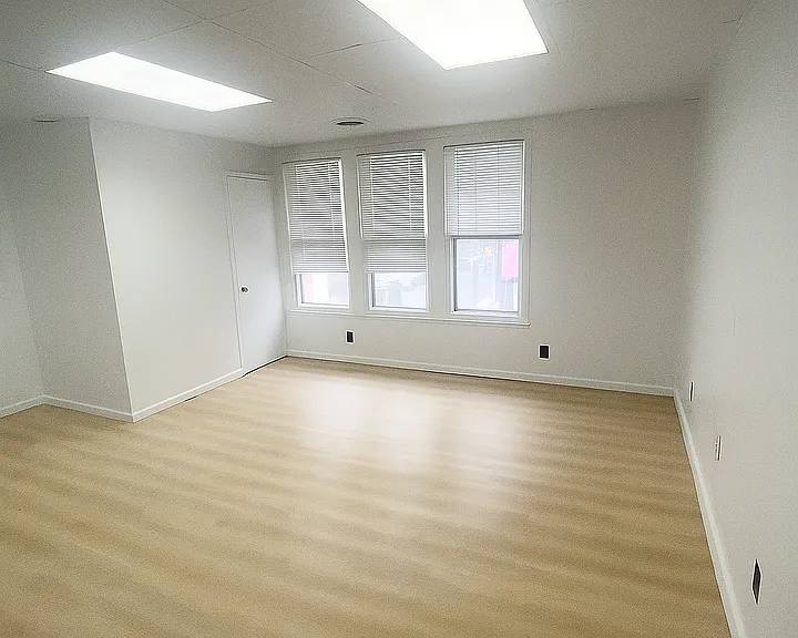 9731 Joseph Campau St — Photo 5