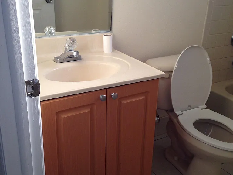 2227 Monroe St #2 — Photo 4