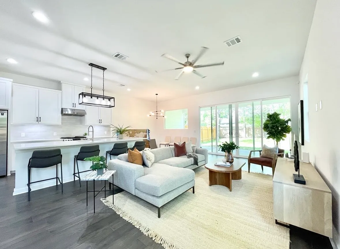 3 bed, 1750 sqft, $4,450 — Photo 4
