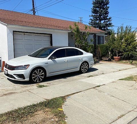 3rd image of 11413 Doty Ave