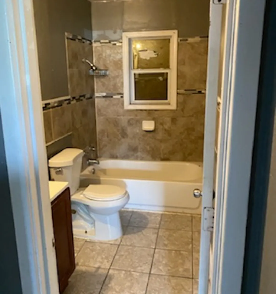 3 bed, 1028 sqft, $1,000 — Photo 4