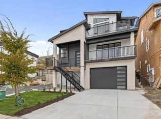 10522 McVeety St, Maple Ridge, BC V2W0K3