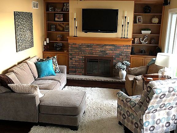 3rd image of 2829 Crescent Dr