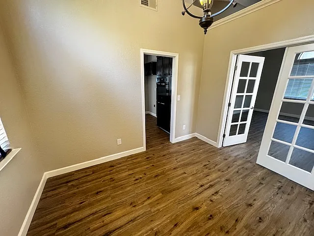 625 Roscommon Pl — Photo 14