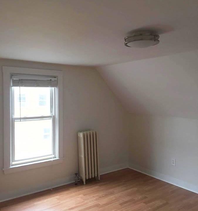 2nd image of 150 Beacon St