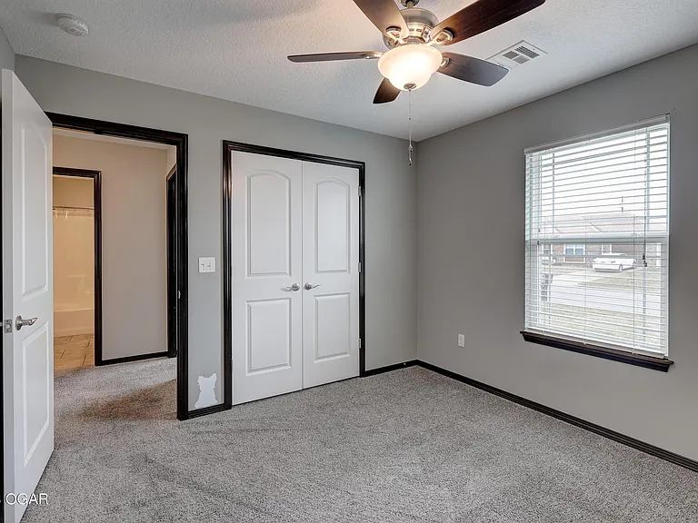 1233 Montana Pl — Photo 26