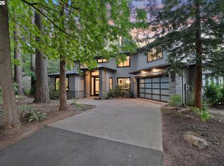 16200 Waluga Dr, Lake Oswego, OR 97035