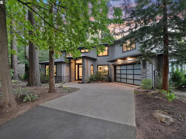 16200 Waluga Dr, Lake Oswego, OR 97035