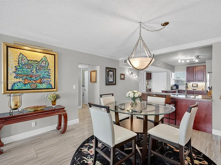 121 Golden Isles Dr #205 — Photo 35