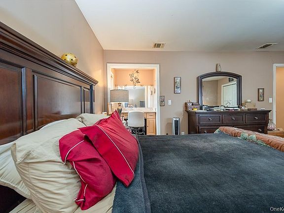 5th image of 67 Gerow Ave #O