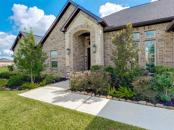 Welcome home to 3610 Vacanti. This home is filled with welcoming elegance. Truly a show stopper inside and out. Professional, mature landscaping surrounds this lovely home.