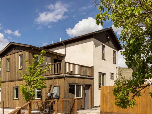 1525 Dickens St, Missoula, MT 59802