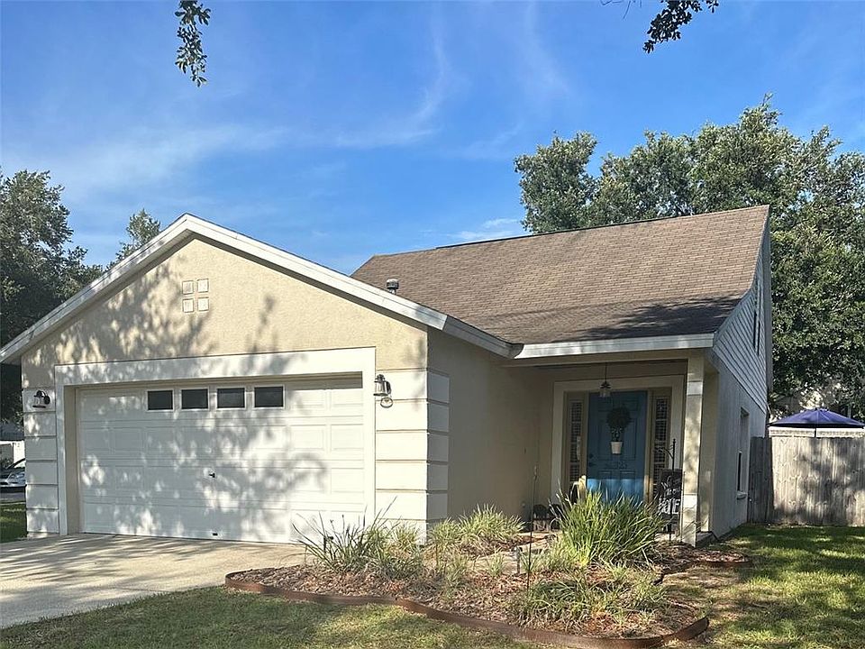 1st image of 325 Summer Sails Dr