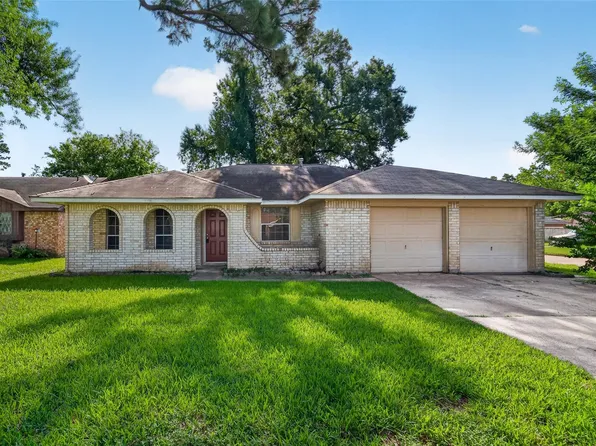 9702 Hillis St, Houston, TX 77078