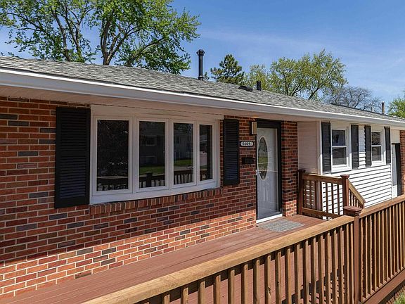 4th image of 5009 45th Avenue Ct