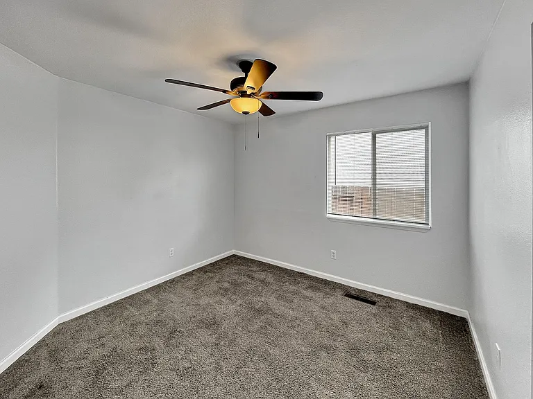 10025 Shooting Star Ct — Photo 16