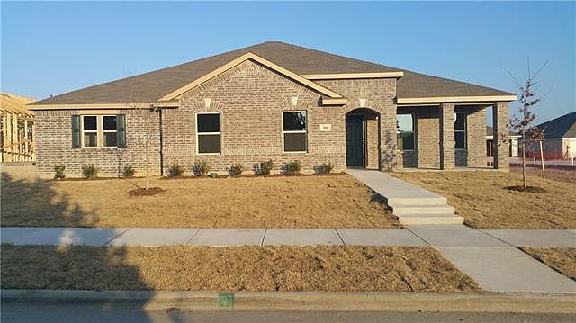 1st image of 904 Bluebonnet Dr