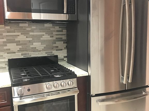 4th image of 2956 Gunther Ave #3
