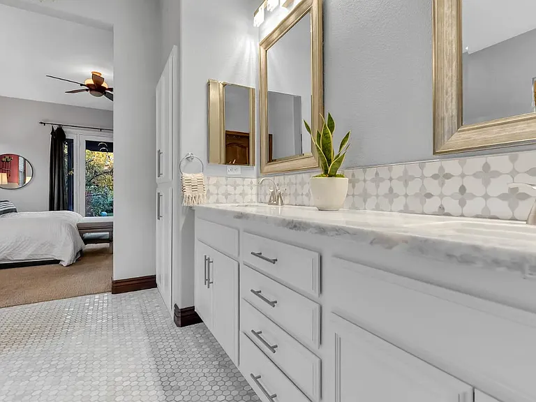 4820 Monte Mar Dr — Photo 7