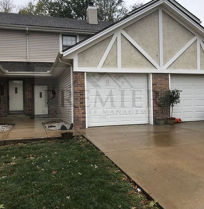 1st image of 3560 NE Independence Ave