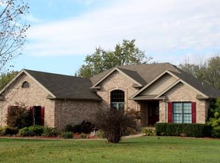 10 Hillview Ct, Taylorsville, KY 40071