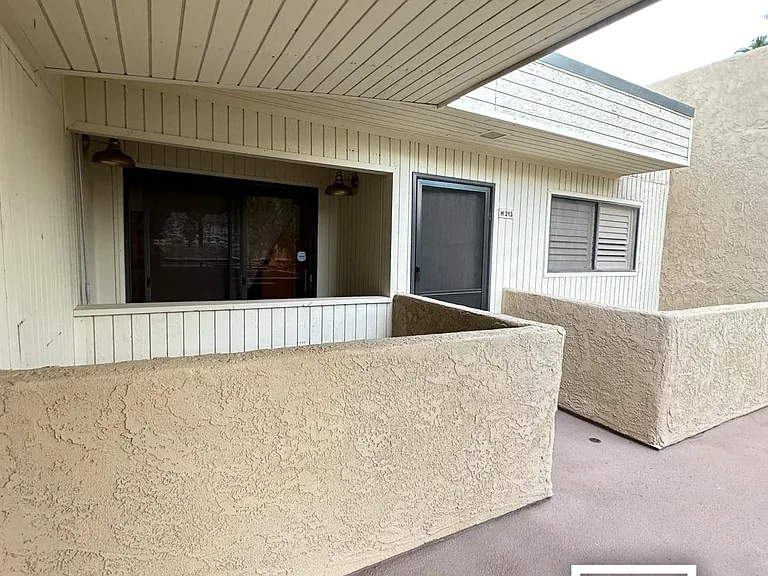 685 N Ashurst Ct #213 — Photo 36