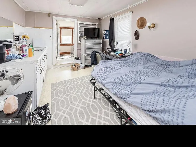310 University Blvd — Photo 17