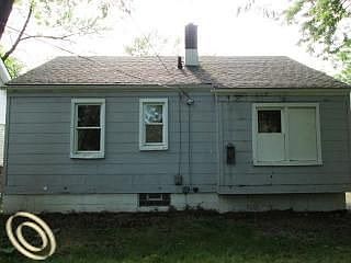 5th image of 8090 Rosemont Ave