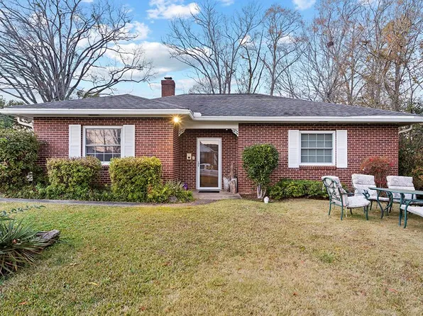 302 Bowles Ave, Greenwood, SC 29649