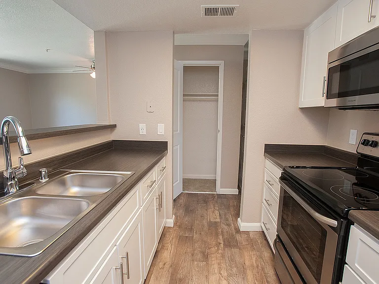 SVA Interior Kitchen (6)