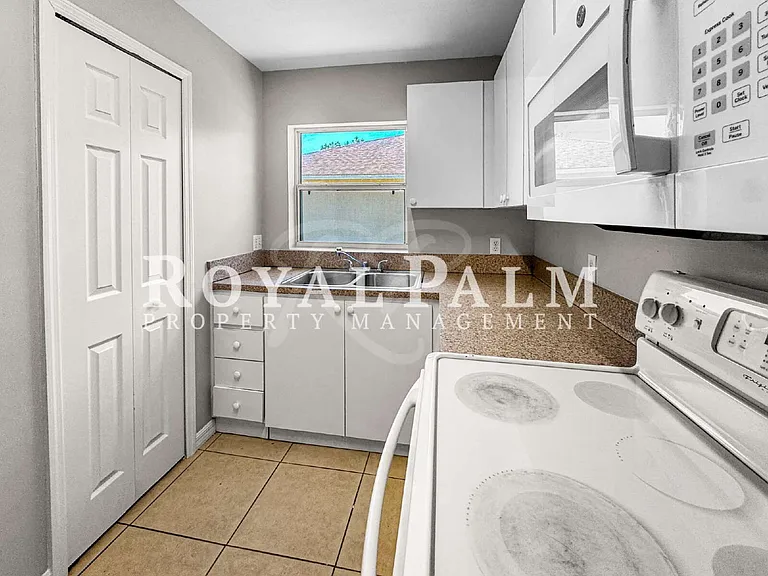 1321 SE 8th Ave #5 — Photo 10
