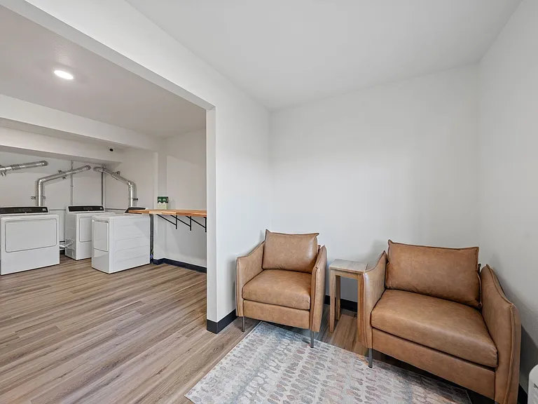 Nova Apartments — Photo 28
