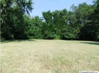 Normal Heights Cir NW, Huntsville, AL 35810