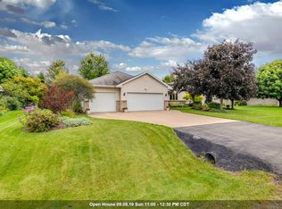 W5569 Amy Ave, APPLETON, WI 54915