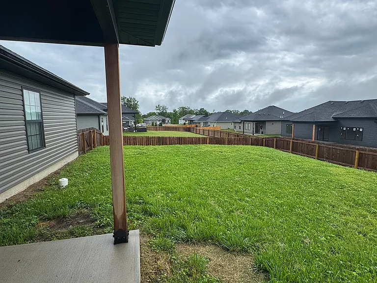 4680 Treaty Dr — Photo 22