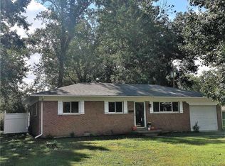 1200 W Main St, Mascoutah, IL