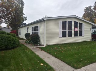 523 Mallard St, Rochester Hills, MI 48309