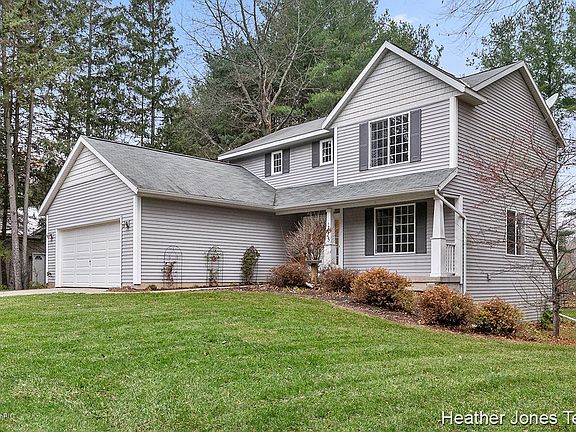 2nd image of 12273 Holmden Dr NE