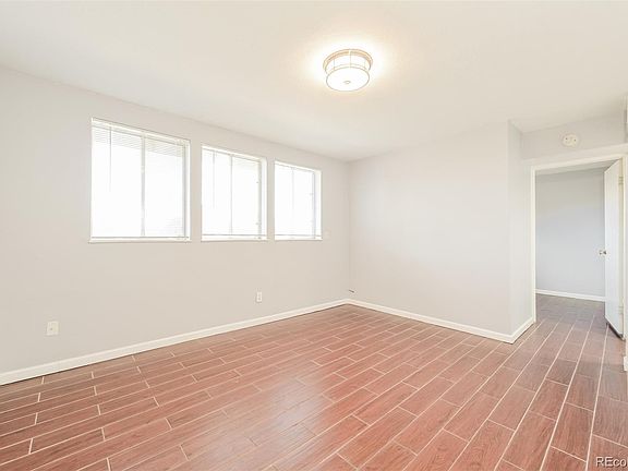 4th image of 10211 Ura Lane #1-105