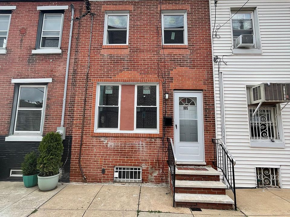 1st image of 805 Latona St