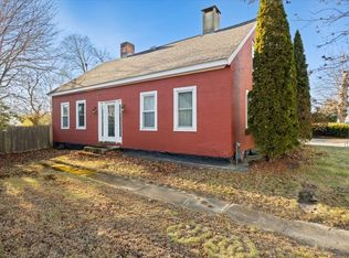 24 1st St, Taunton, MA 02780